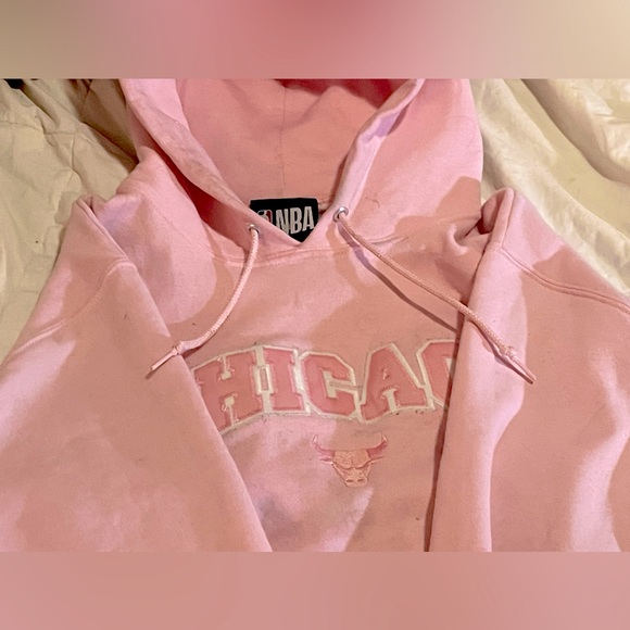 NBA Chicago Bulls Pullover hoodie (PINK) • ONLY HERE • BUY NOW OR MISS IT• - Picture 3 of 3
